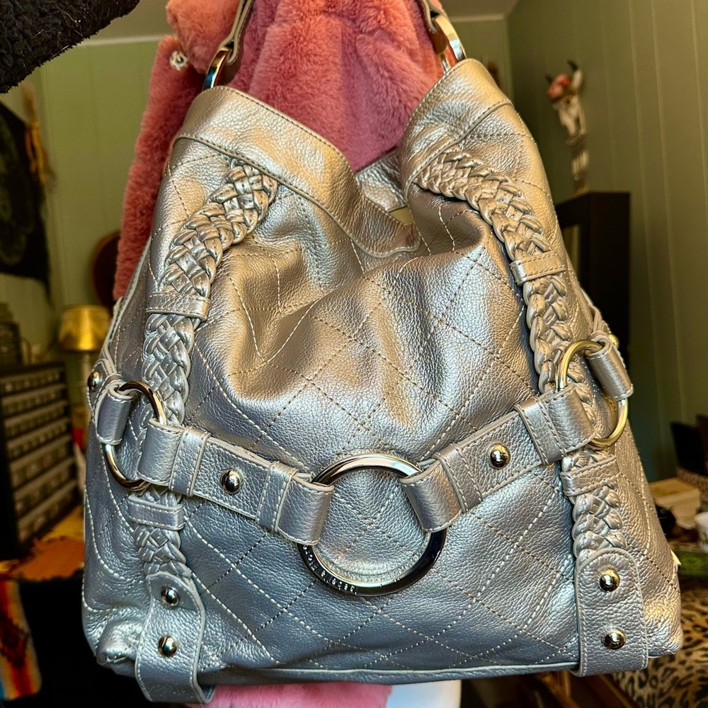 NWT Isabella Fiore Platinum Italian Leather XL Quilted Bag